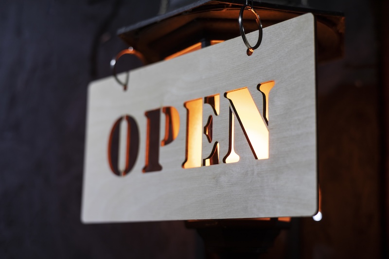 Open-skylt